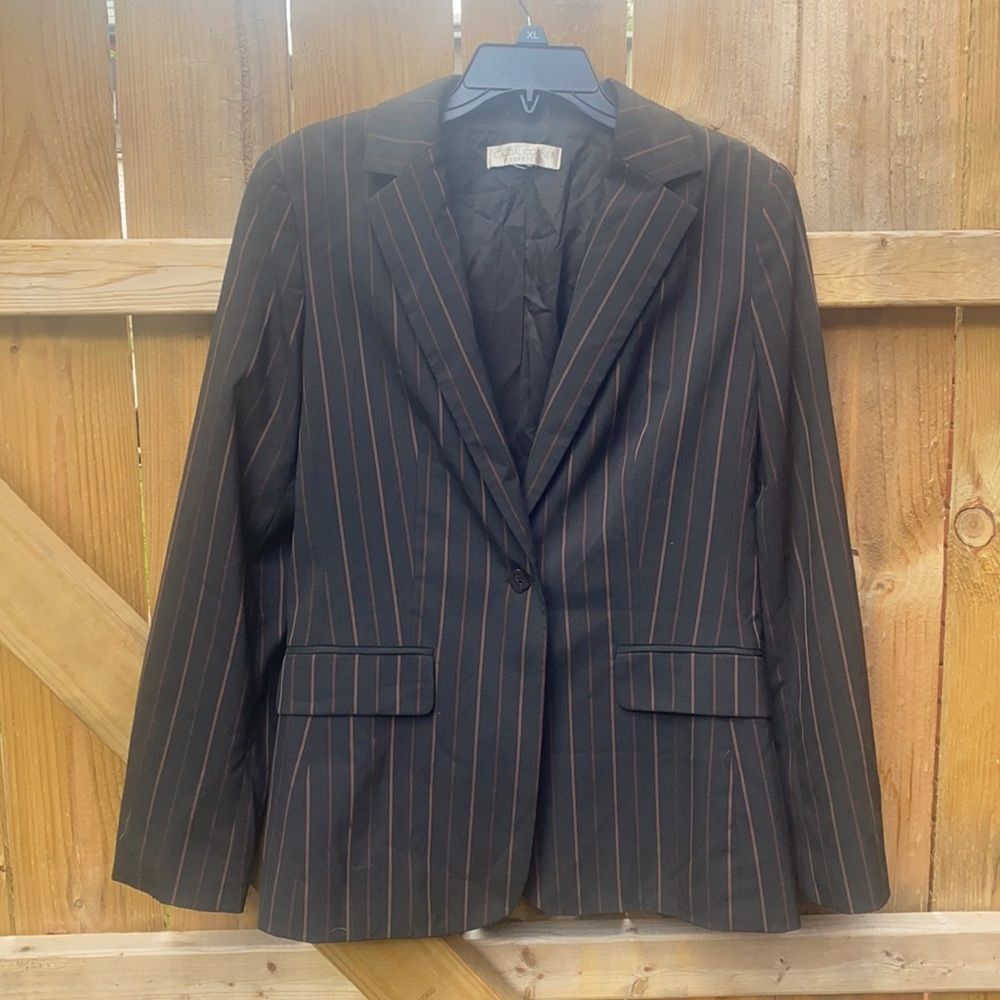 Casual corner suit